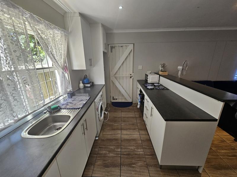 4 Bedroom Property for Sale in Mowbray Western Cape